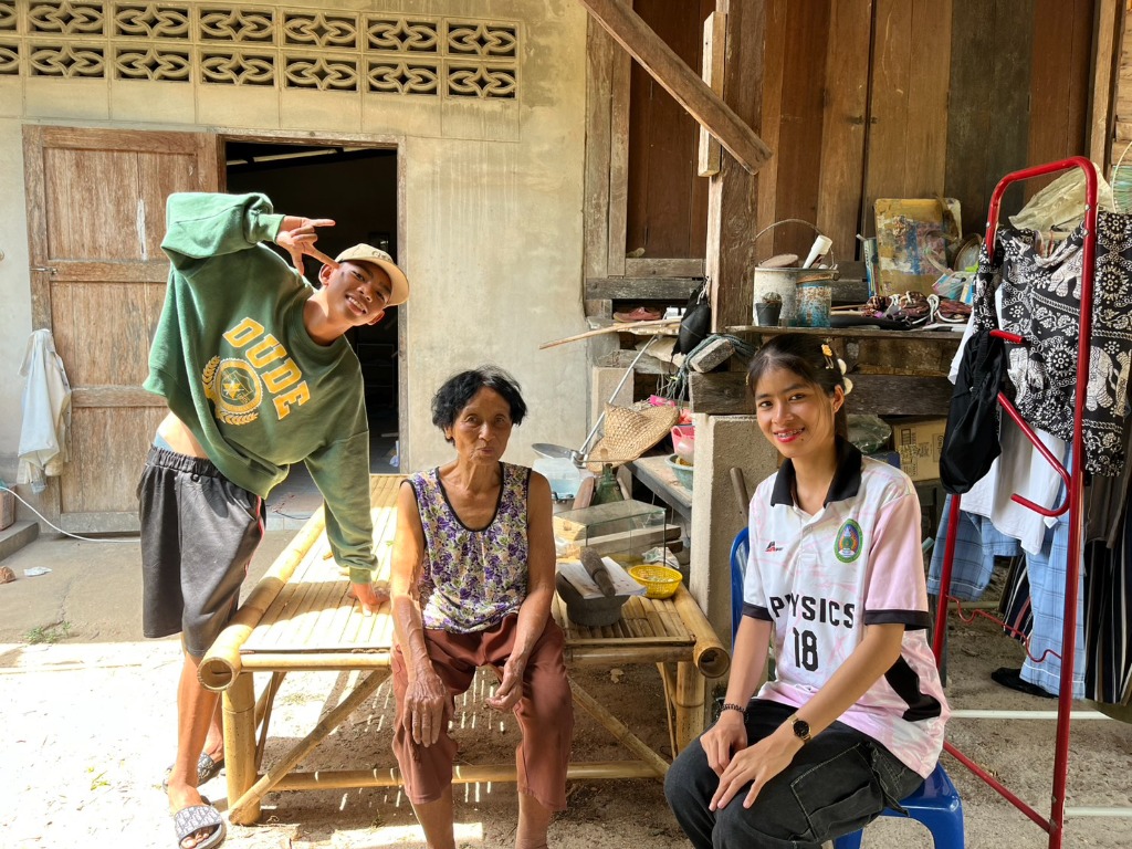 ลงพื้นที่เยี่ยมบ้านนักเรียน